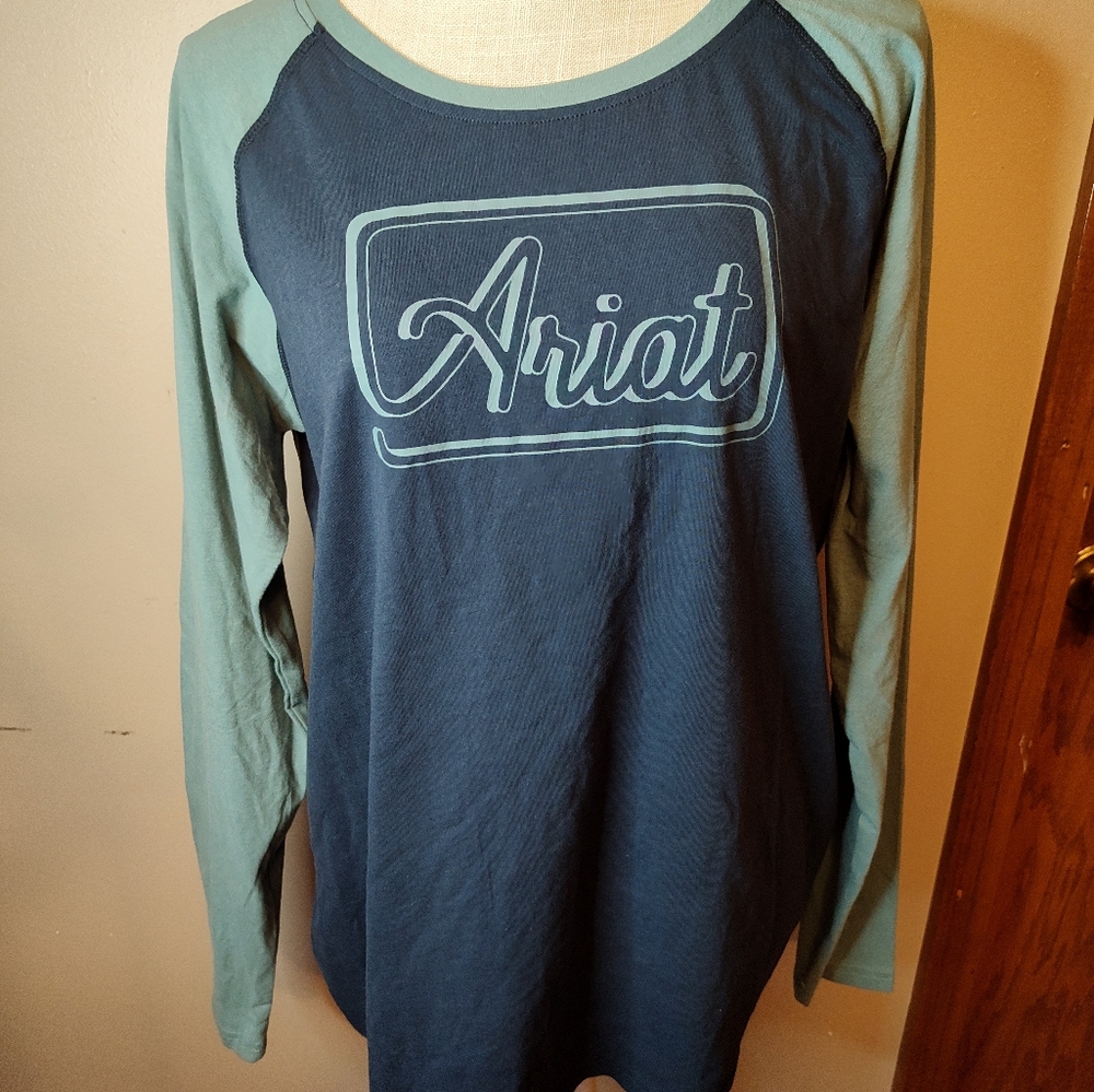 Ariat Woman's Long sleeve Baseball Tee Size XL Classic Fit